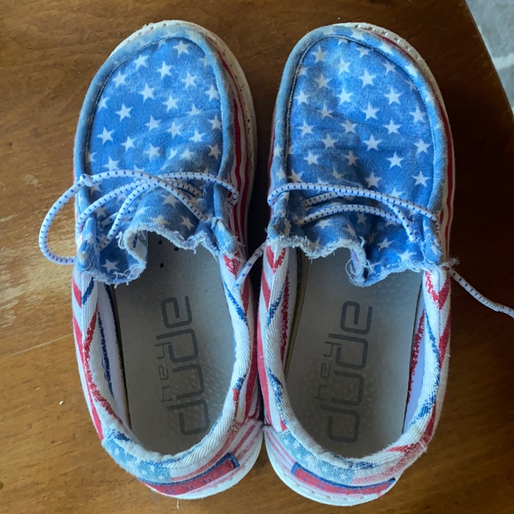 Girls shoes